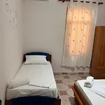 Michelle's Polisi i Vogel