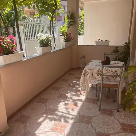 Michelle's Appartement Polisi i Vogel
