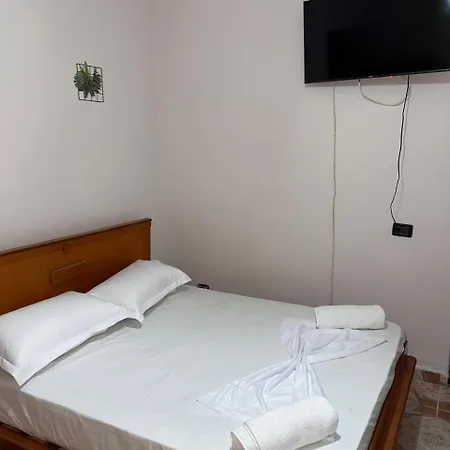 Michelle's * Polisi i Vogel