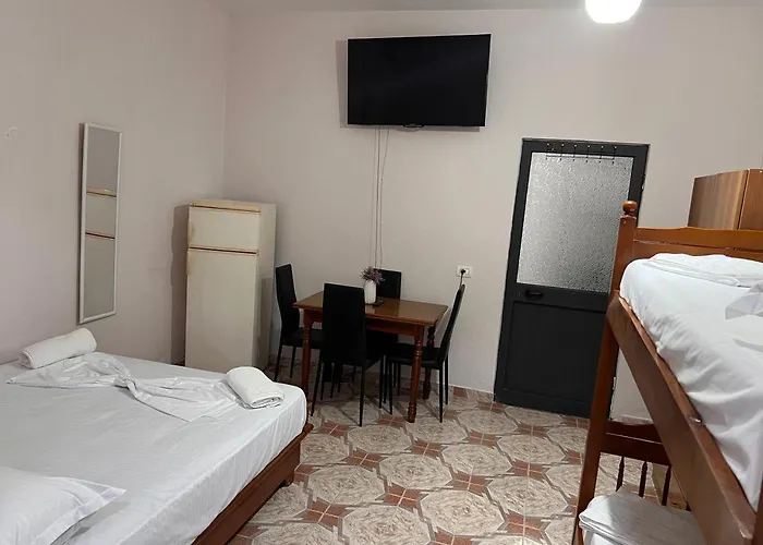 Michelle's * Polisi i Vogel